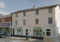 Bank urged to reconsider closure of Pwllheli branch