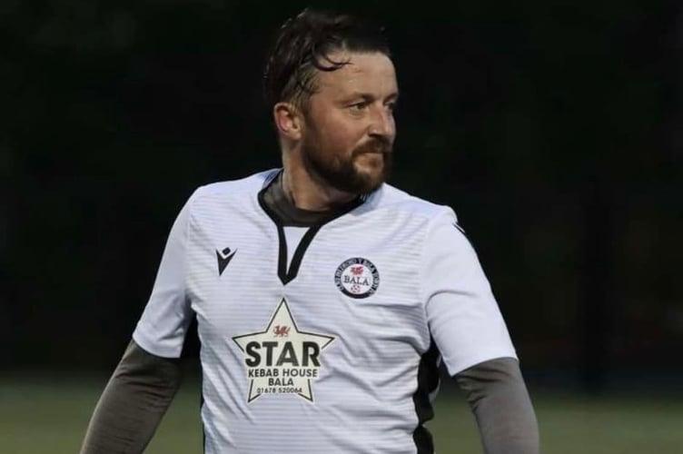Striker Gethin Edwards has signed for Dolgellau 200822