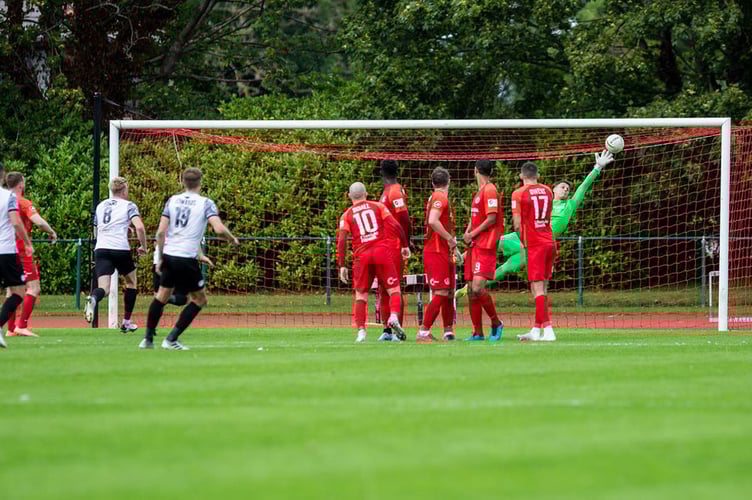 Dave Edwards scores a free kick for Bala against Connah’s Quay Nomads last season