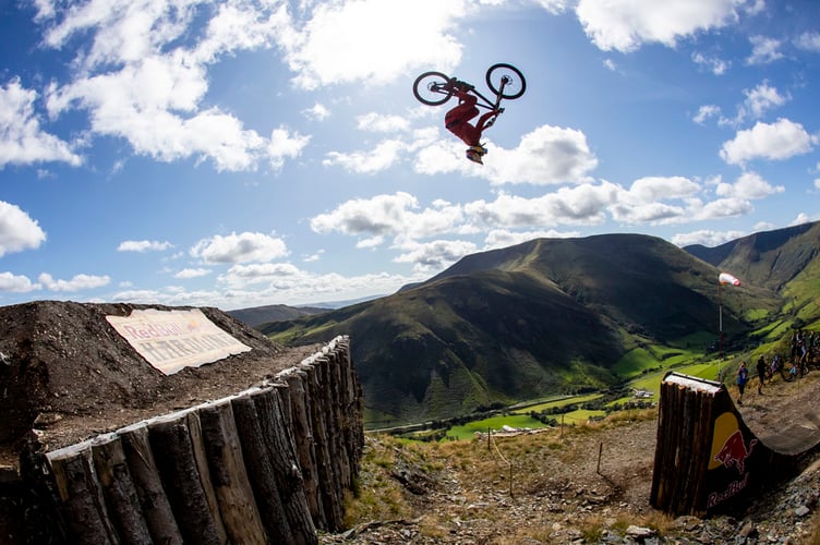 Gee Atherton performs at the Red Bull Hardline in Dinas Mawddwy, United Kingdom on September 14, 2019. // Sven Martin / Red Bull Content Pool // SI201909150465 // Usage for editorial use only // 