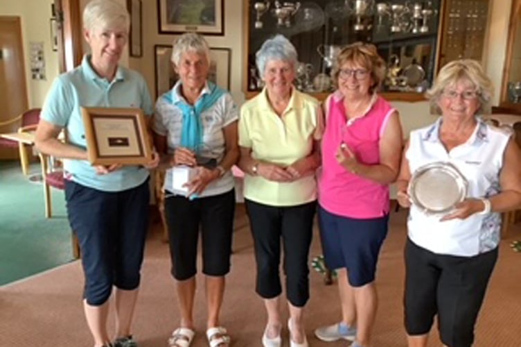 Mair Jenkins presenting prizes to winners of recent competitions at the club – Catrin Pugh Jones, Anna Hubbard, Barbara Flanagan and Gill Jones 040922