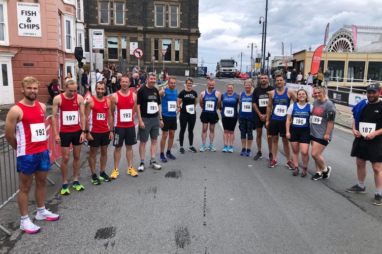 The adult runners who competed in the one mile race 090922