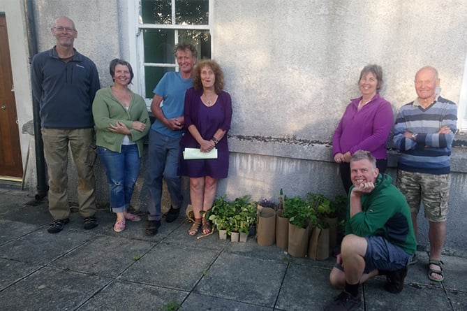 Ystrad Meurig Gardening & Foodies Group members with their first delivery of plants from Keep Wales Tidy 
