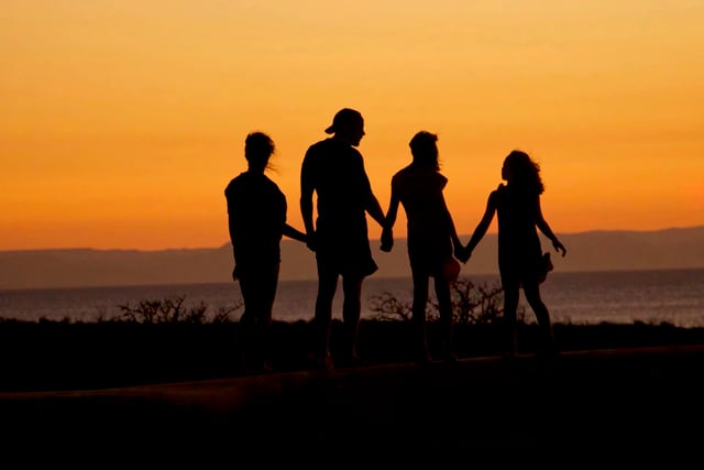 Council backs Foster Wales' call for Welsh employers to support carers