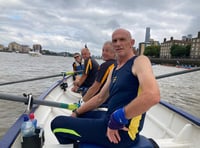 Aberdyfi crews take part in Thames procession to honour Queen