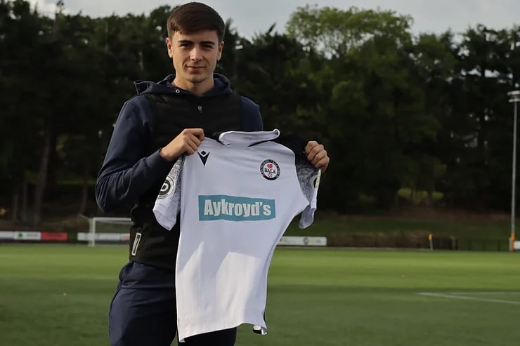 Bala Town’s latest signing, former Liverpool Academy and Tranmere Rovers player Ethan Jones