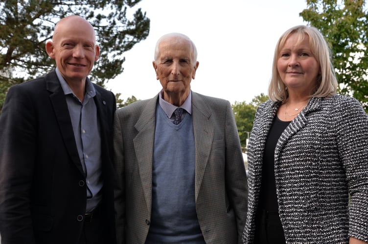 Mr Francis Glynne Jones, centre, with Dr Rhodri Llwyd Morgan, Director of Welsh Language and External Relations at Aberystwyth University and Manon Rogers, Appeal Officer at the University's Development and Alumni Relations team.