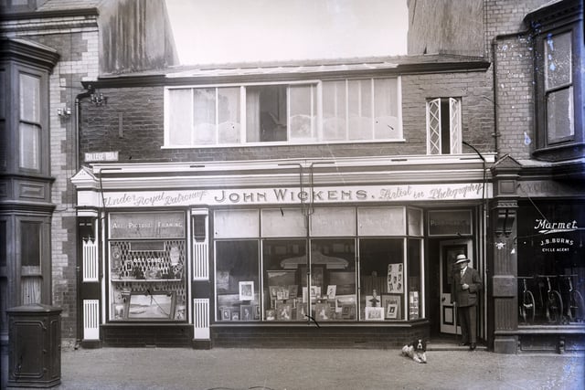 Storiel exhibition showcases prolific photographer’s work