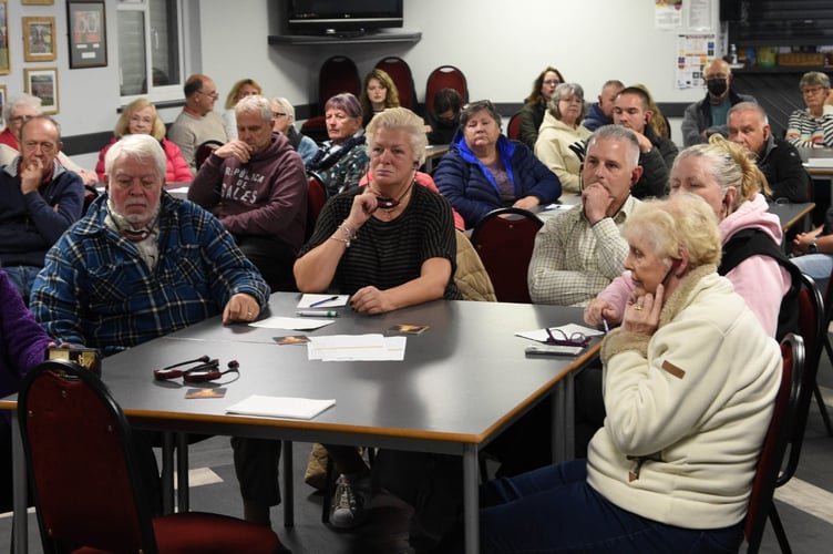 Approximately 60 people attended the meeting in Porthmadog to raise their concerns over a review of air ambulance bases