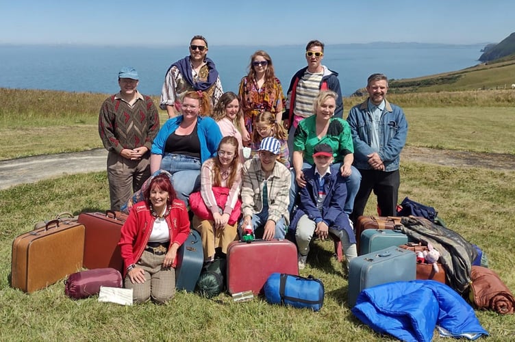 Nol i’r Gwersyll, S4C
