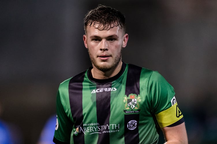 ABERYSTWYTH, WALES - 14 OCTOBER 2022: Aberystwyth Town's Jack Thorn during the JD Cymru Premier league fixture between Aberystwyth Town F.C & Haverfordwest County A.F.C, at Park Avenue Stadium, October 14th, 2022, Aberystwyth, Wales. (Pic By John Smith/FAW)