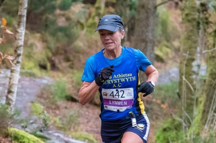 Lynwen Huxtable at Betws y Coed 071222