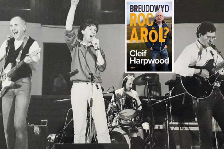 Cân o Gymorth yn Eisteddfod Abergwaun, 1986 a hunangofiant Cleif Harpwood