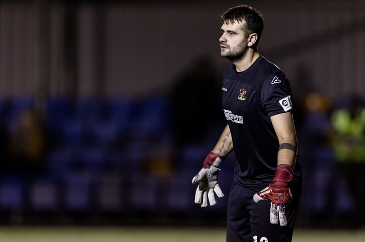 BALA, WALES - 04 NOVEMBER 2022:  Aberystwyth Town's goalkeeper Leigh Jenkins during the JD Cymru Premier league fixture between Bala Town F.C & Aberystwyth Town F.C at the Maes Tegid Stadium 4th November, 2022, Bala, Wales. (Pic By John Smith/FAW)