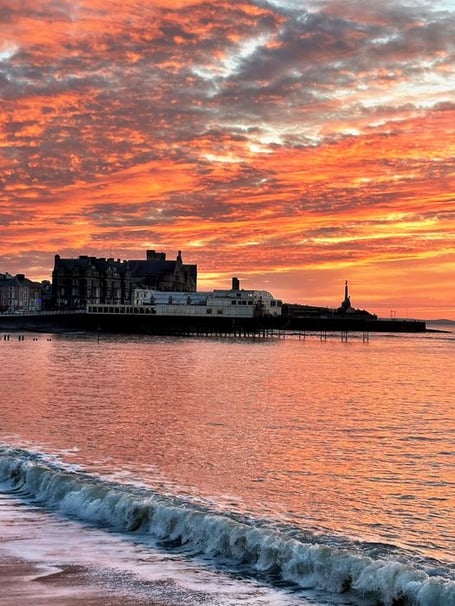 Jane Wemyss-Owen caught a dramatic sunset over Aberystwyth pier