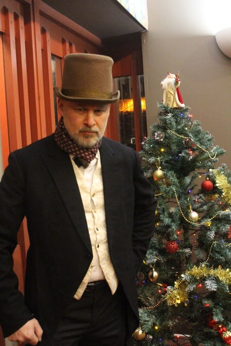 no141222 James Cowdery as Scrooge