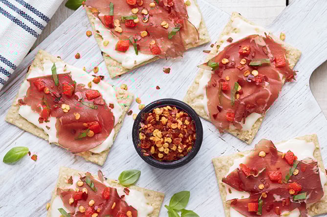 Swich Crackers