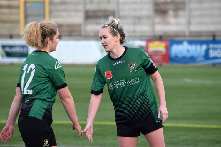 Kelly Thomas says the excitement and the build up to the semi final in 2011 was amazing