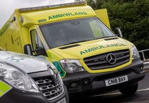 Ambulance staff offered dose of outdoors to cope with work pressure