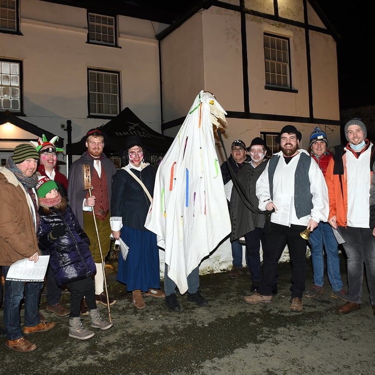 Mari Lwyd Dinas Mawddwy Mallwyd