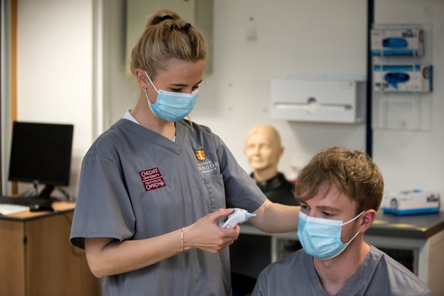 39 per cent of Wales' medical students to leave after graduation