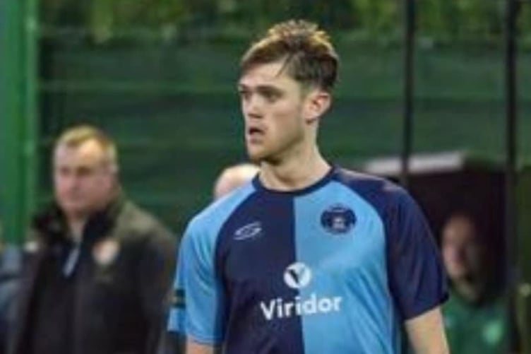 Tom Mahoney has signed for Porthmadog