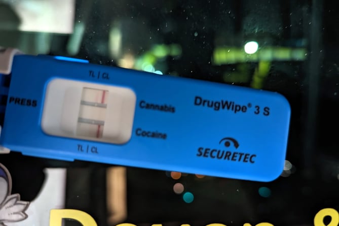 A #Ford Focus was stopped after tailgating in #Teignmouth. The driver says he was just taking his family home. The driver tested positive for cannabis and was arrested. Two young children safeguarded.@DC_NoExcusePicture: Devon and Cornwall Police (Feb 1, 2023)