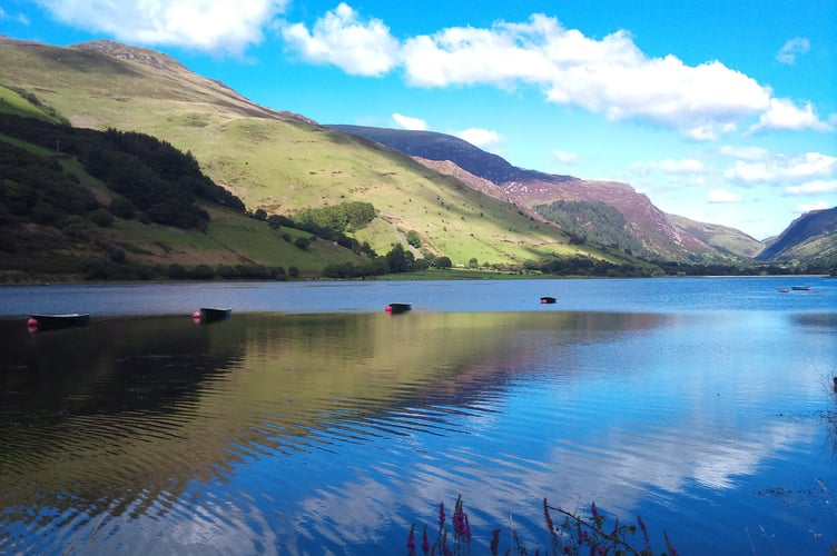 Tal y Llyn lake