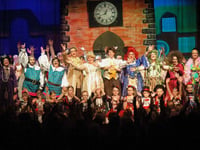 Players celebrate panto return to Aberdyfi