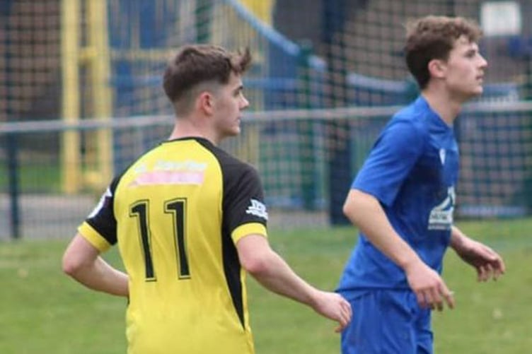 Wil Gruffydd netted twice for Dolgellau in the 2-1 win at Penycae
ardal north east
11 Feb 2023