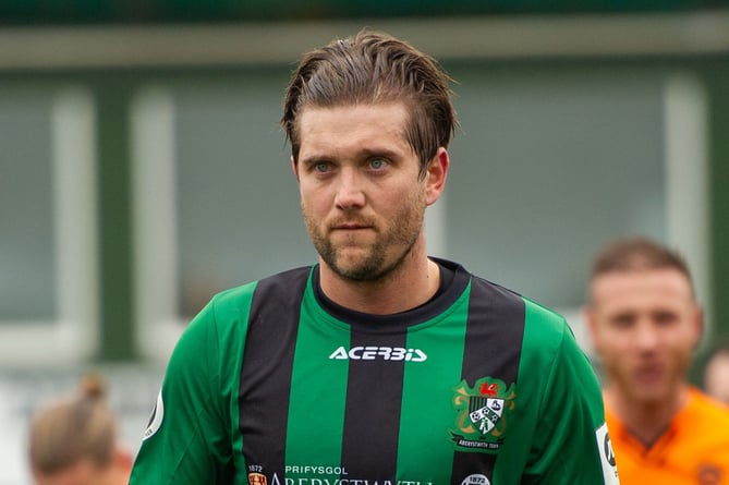 Mark Cadwallader bagged another brace for Aberystwyth against Airbus after netting twice in last week's 3-3 draw against Pontypridd