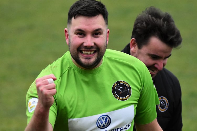 Ben Willis saved two penalties in the shoot-out
Bow Street 1 Flint Mountain 1
Ardal League North Cup
040323