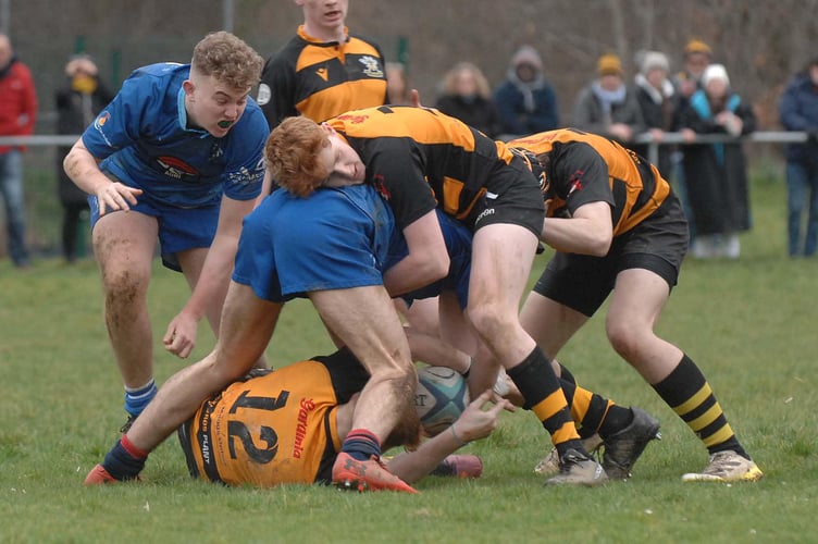 Dolgellau and Llangwm battle at the breakdown
