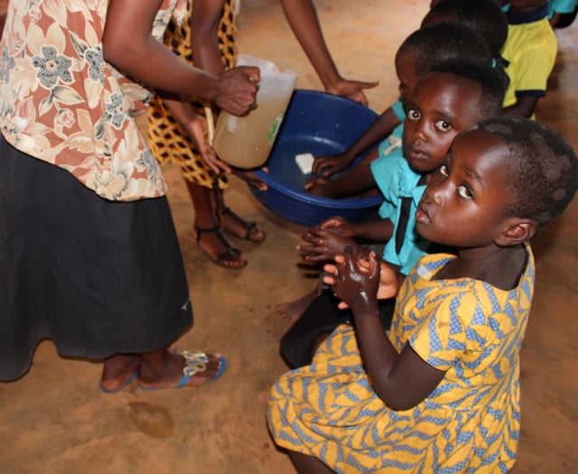 Ros returns to Rwanda to complete HIV project