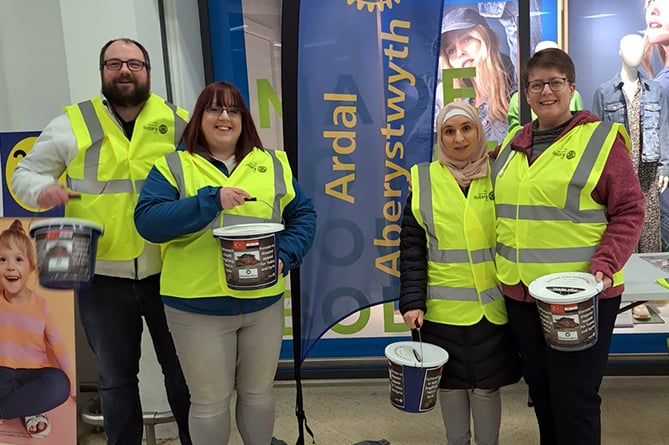 Ardal Aberystwyth Rotary Club members udring the collection at Tesco Aberystwyth