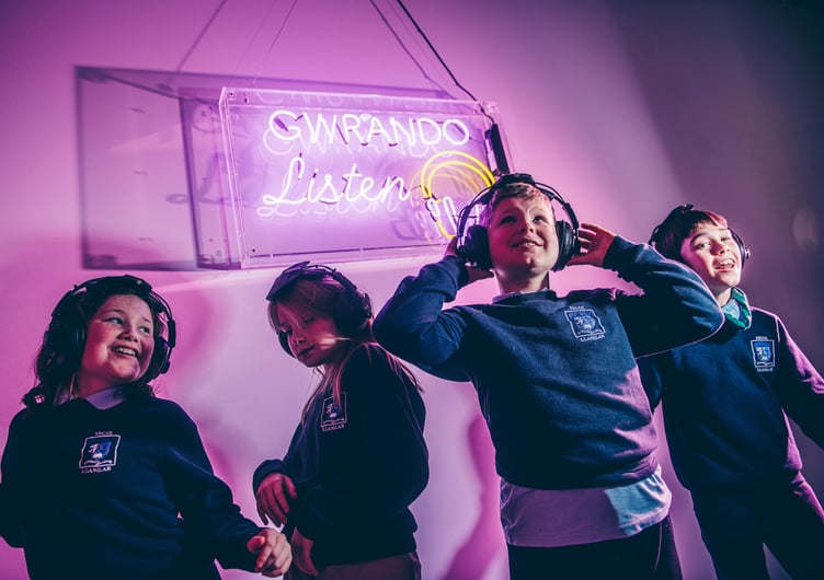 12 2020 09
Archif Darlledu - Llfyrgell Genedlaethol Cymru