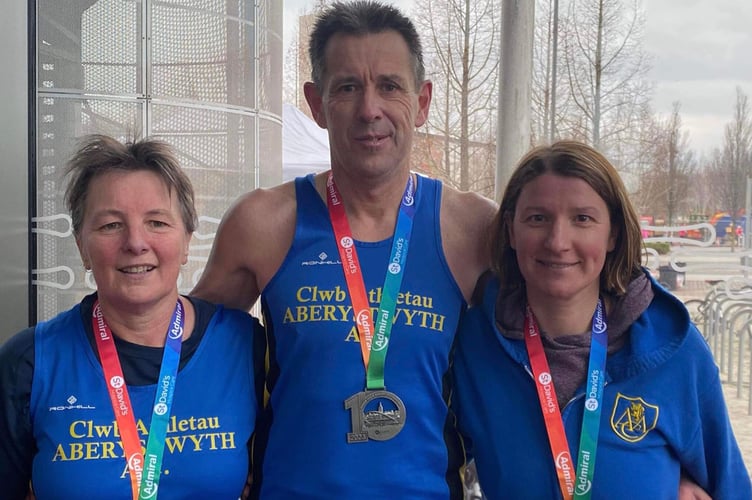 Julie Williams, Paul Williams and Lina Land at Newport half marathon 180323