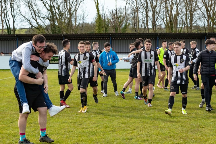 Llangefni 2 Bow Street Ardal Leaague north Cup