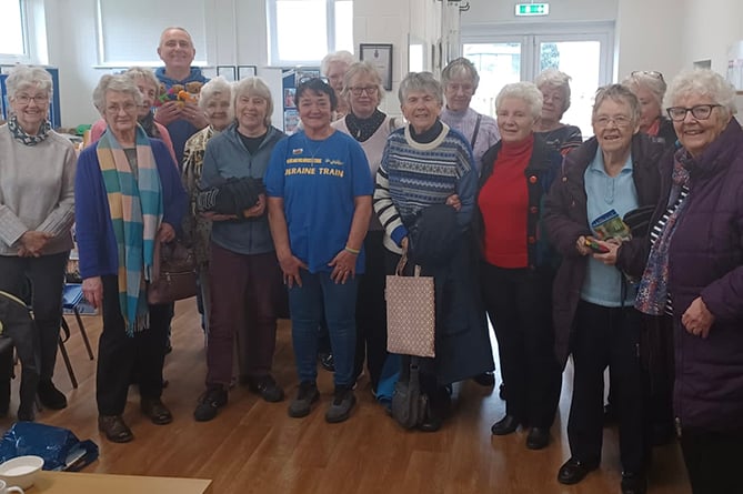 Members of Aberystwyth Inner Wheel visited Penparcau Hub for a talk from representatives of the Hub’s Voluntary Ukrainian Support Organisation