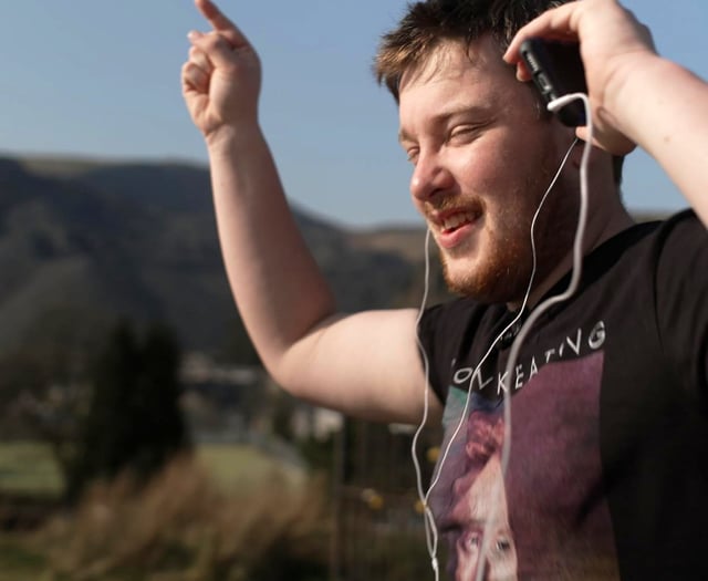 Inspirational Gwynedd DJ is reaching for the stars