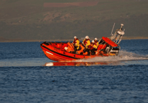 RNLI receive call to help crew broken down speedboat crew