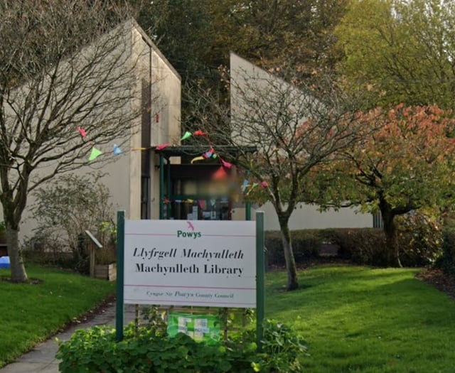 'No current plans' to close libraries in Powys