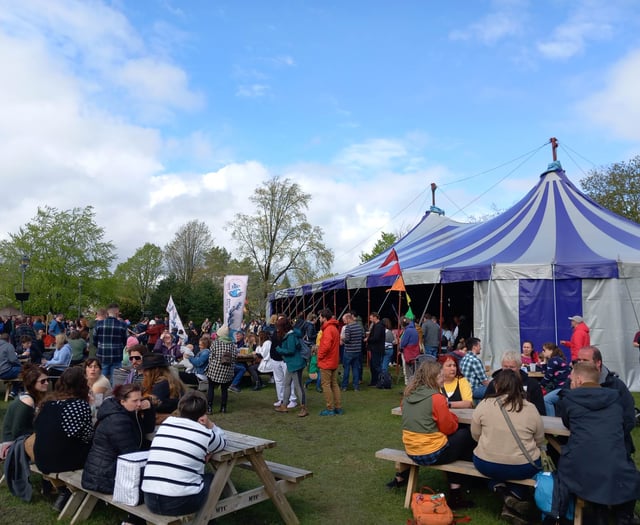 Thousands descend on town for comedy festival