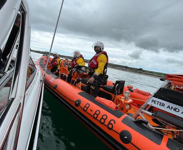 RNLI rescue nine after boat suffers engine problem