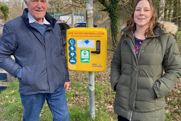 New defibs for Llanfarian