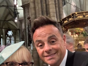 Jo gets to King's coronation in time for pics with Ant & Dec