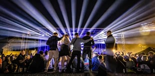 Video shows great atmosphere at beach party
