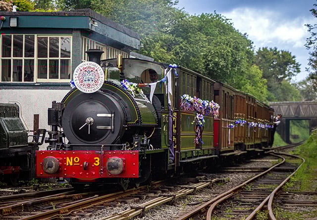 Special trains help Talyllyn Railway celebrate coronation