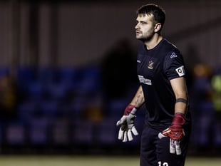 Goalkeeper Leigh Jenkins returns to Penrhyncoch
