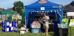 Rotary Club raises £400 thanks to Aberaeron Plant & Craft Fair